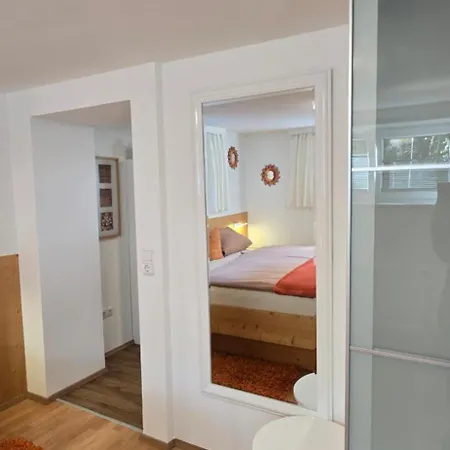 Hausberger Apartment *