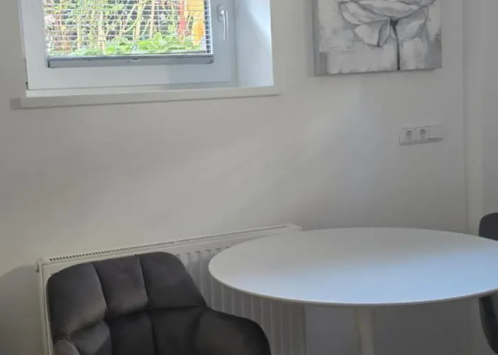 Hausberger Apartman *